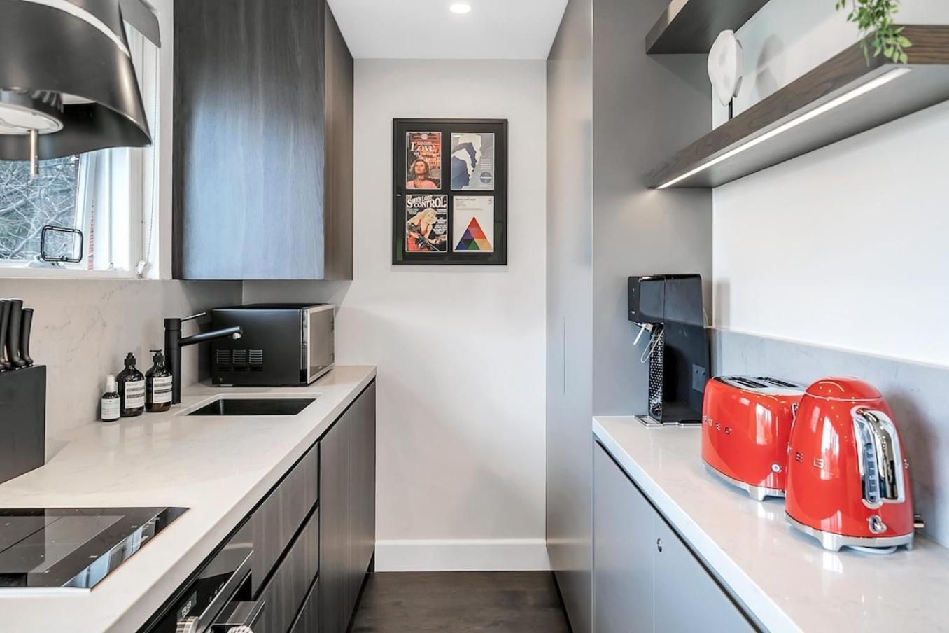 The Balmainer - In The Heart Of Balmain